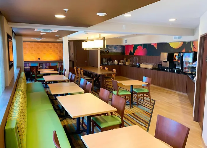 Fairfield Inn & Suites By Marriott Denver Tech Center/ South