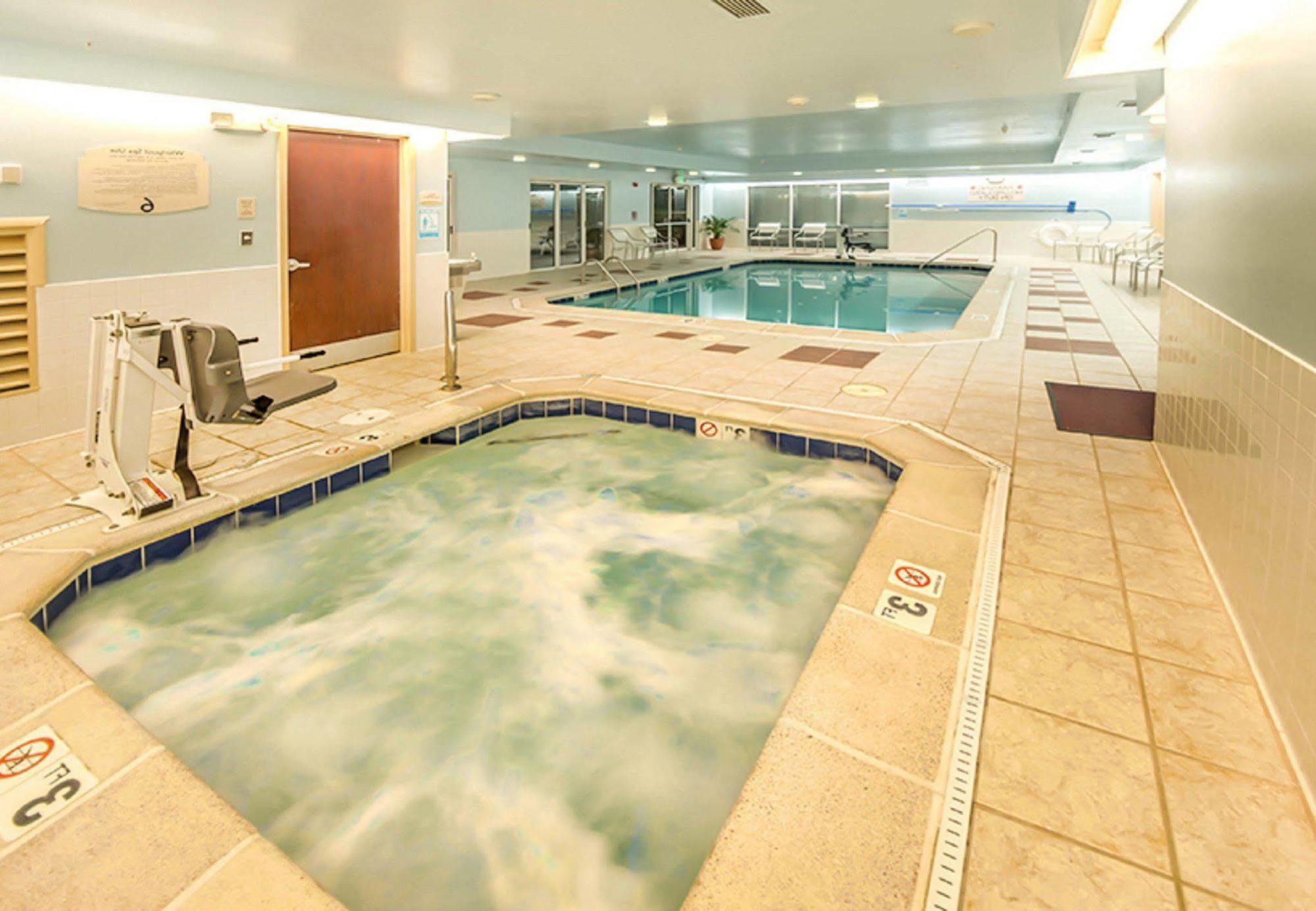 Hotel Fairfield & By Marriott Denver Tech Center/ South Highlands Ranch