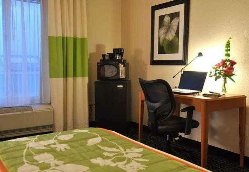 Hotel Fairfield & By Marriott Denver Tech Center/ South Highlands Ranch
