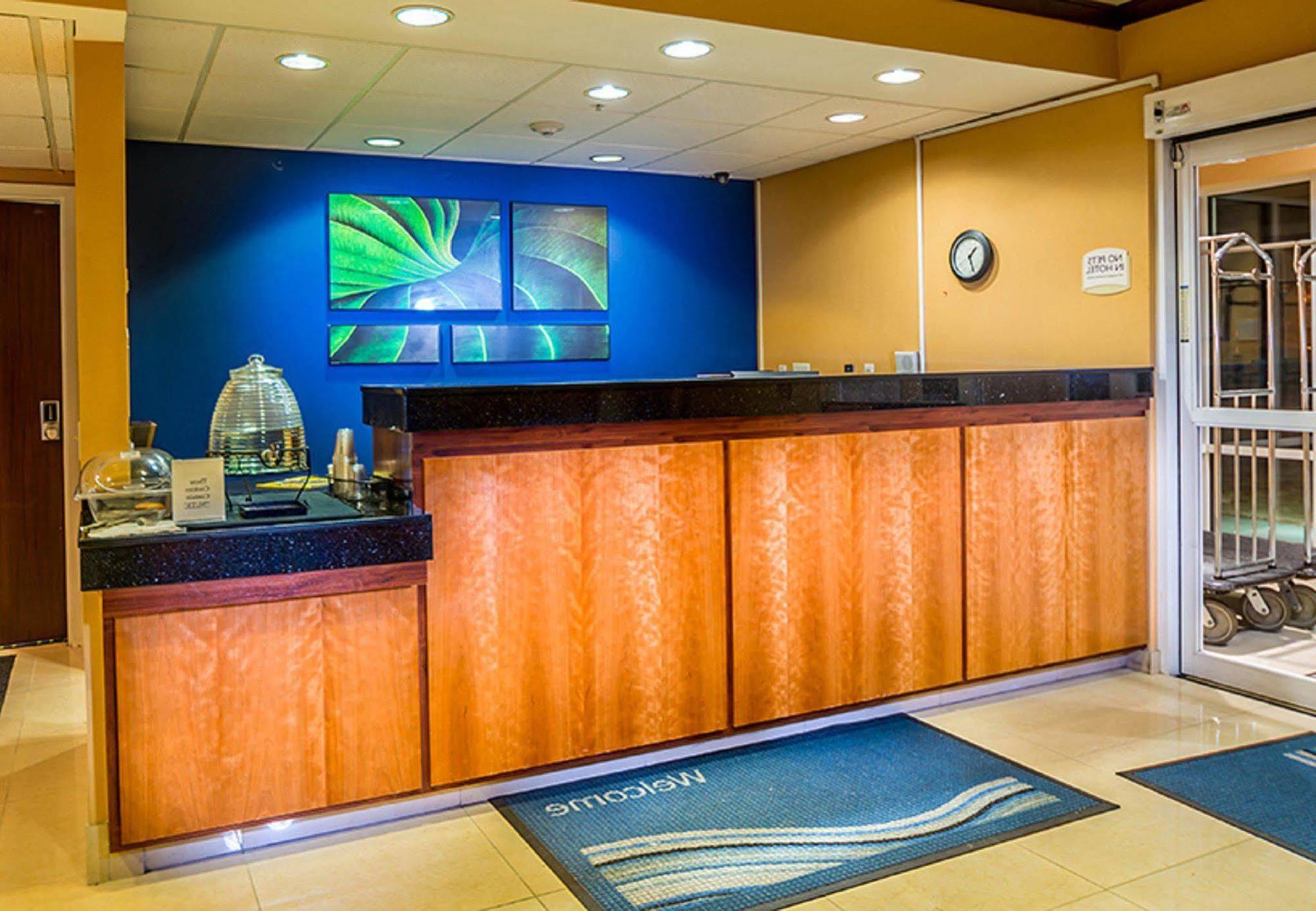 Fairfield & By Marriott Denver Tech Center/ South